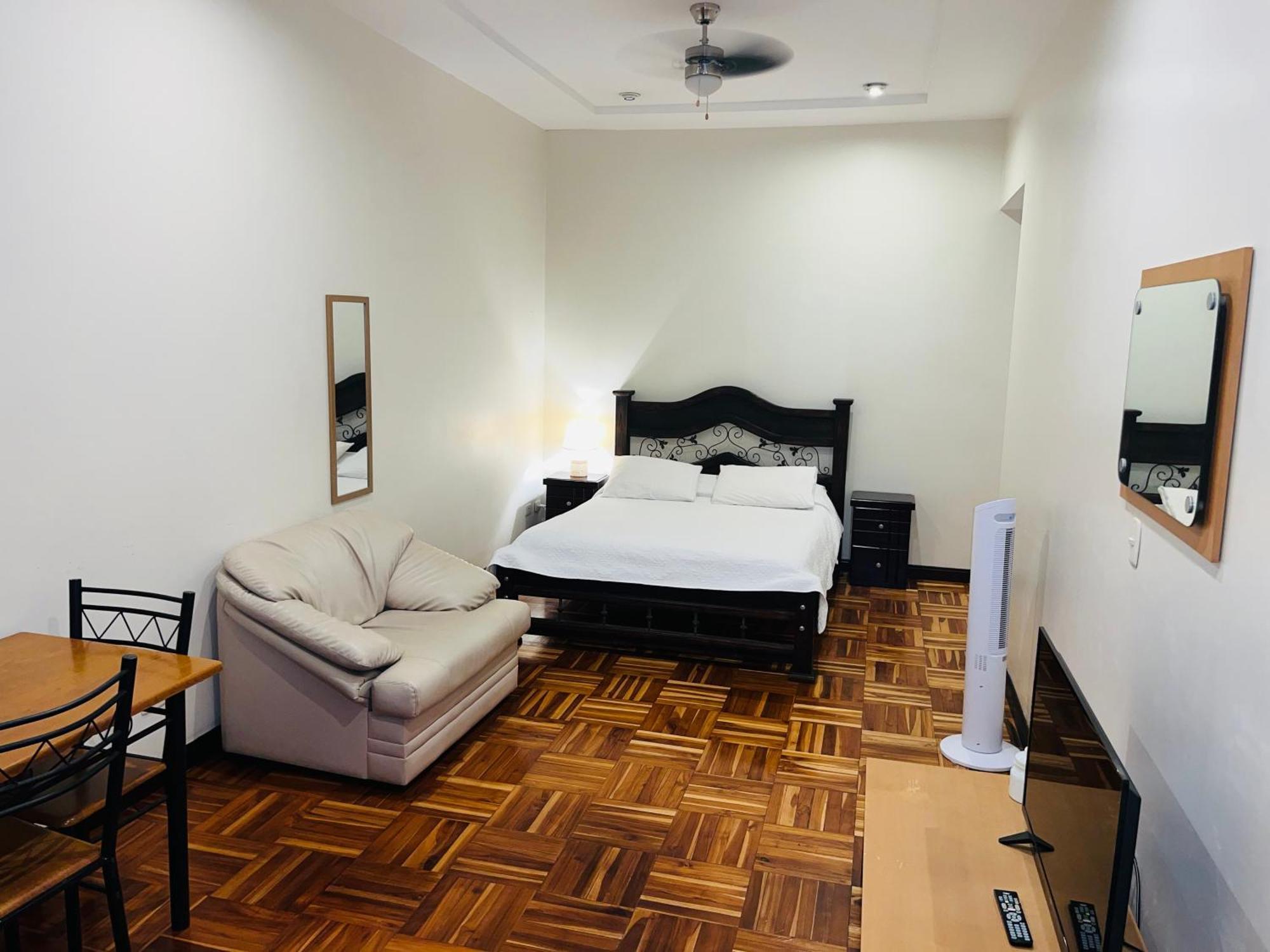 Ester'S Place Эскасу Экстерьер фото